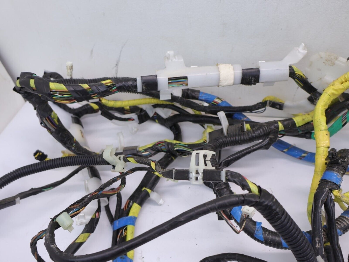 2007 Subaru Legacy Spec B / GT Rear Wiring Harness MT 81502AG32A