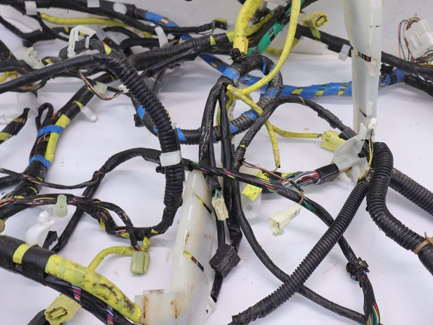 2007 Subaru Legacy Spec B / GT Rear Wiring Harness MT 81502AG32A