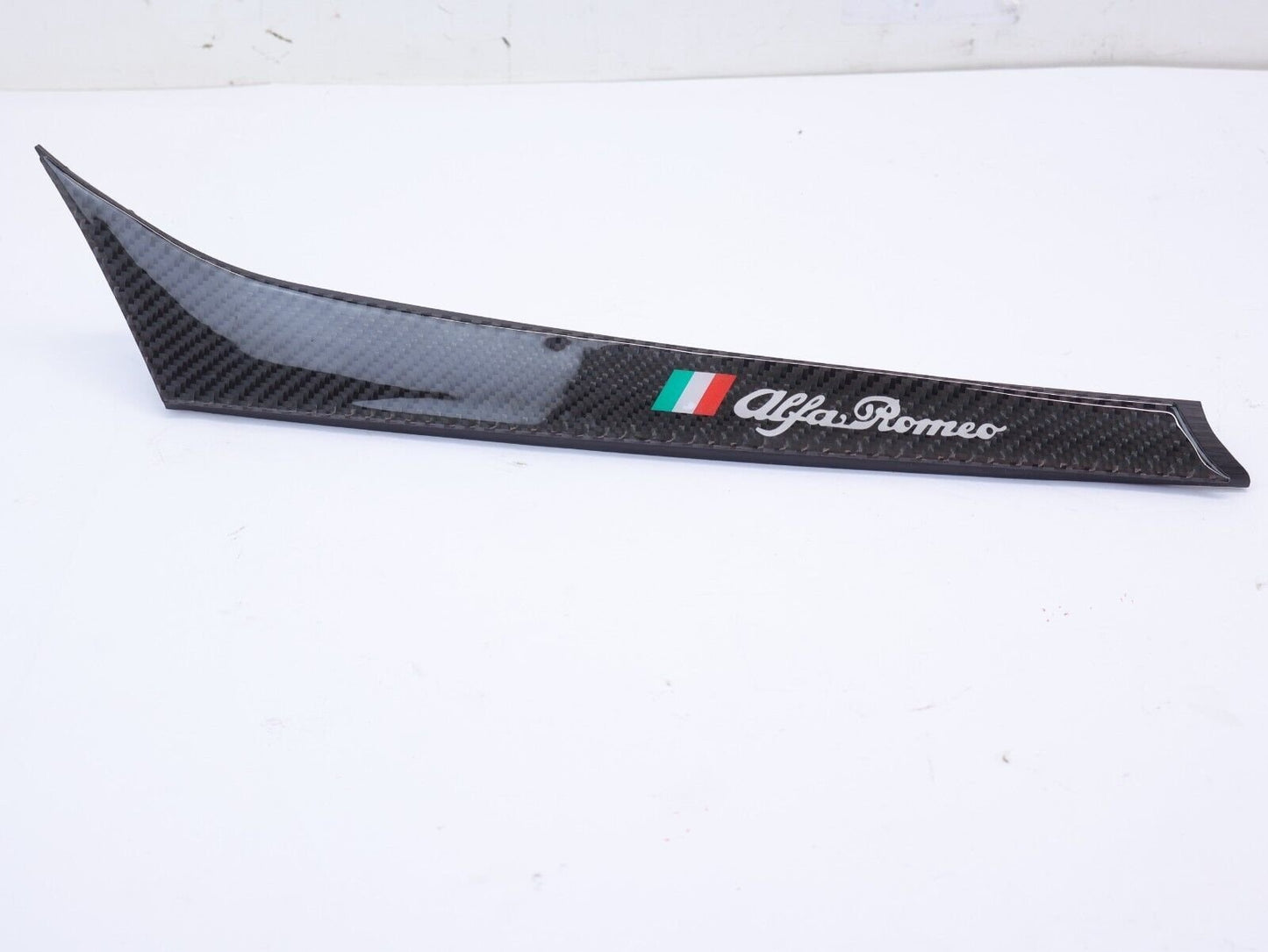 2020-2022 Alfa Romeo Giulia Passenger Side Dash Trim TABS BROKE Dashboard RH OEM