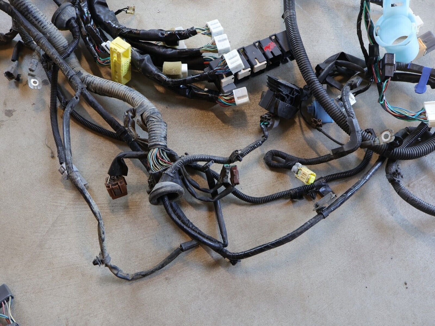 2015 Subaru XV Crosstrek Bulkhead Wiring Harness 81402FJ013 Engine Bay Wire OEM