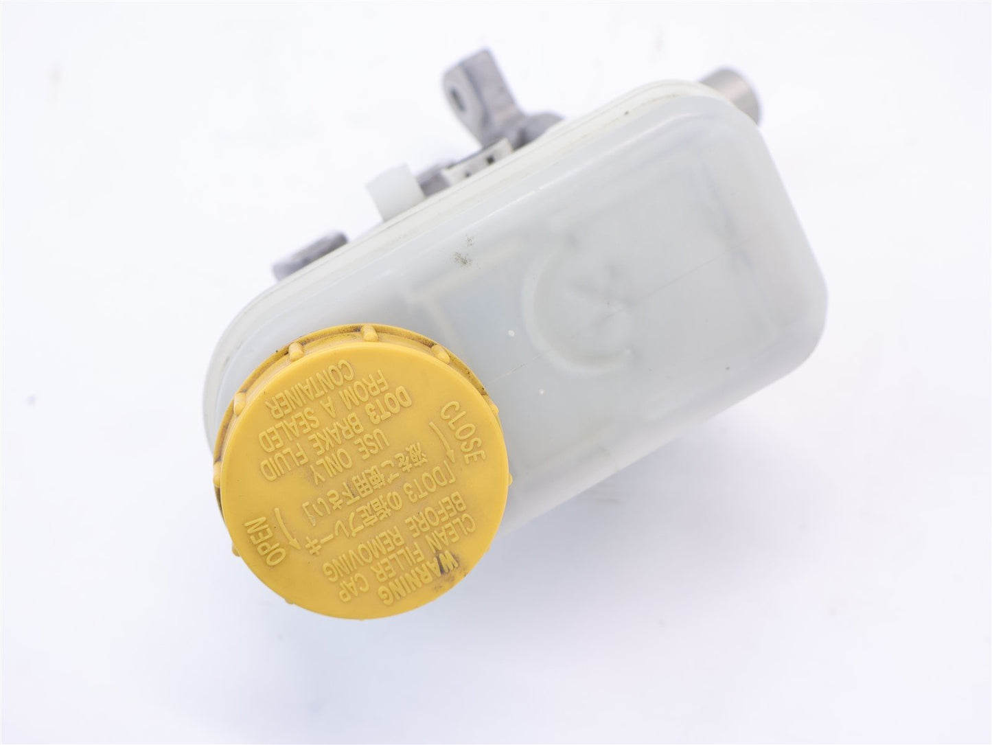 2016-2018 Subaru Forester Brake Master Cylinder Reservoir CVT OEM