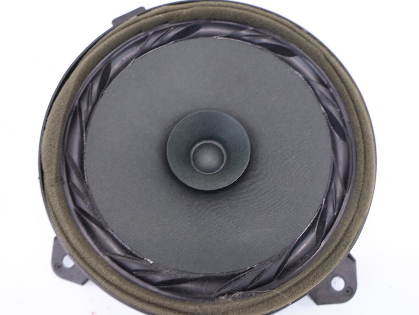 2016 Subaru Forester Passenger Rear Door Speaker 86301SG010 RH OEM 2014-2018