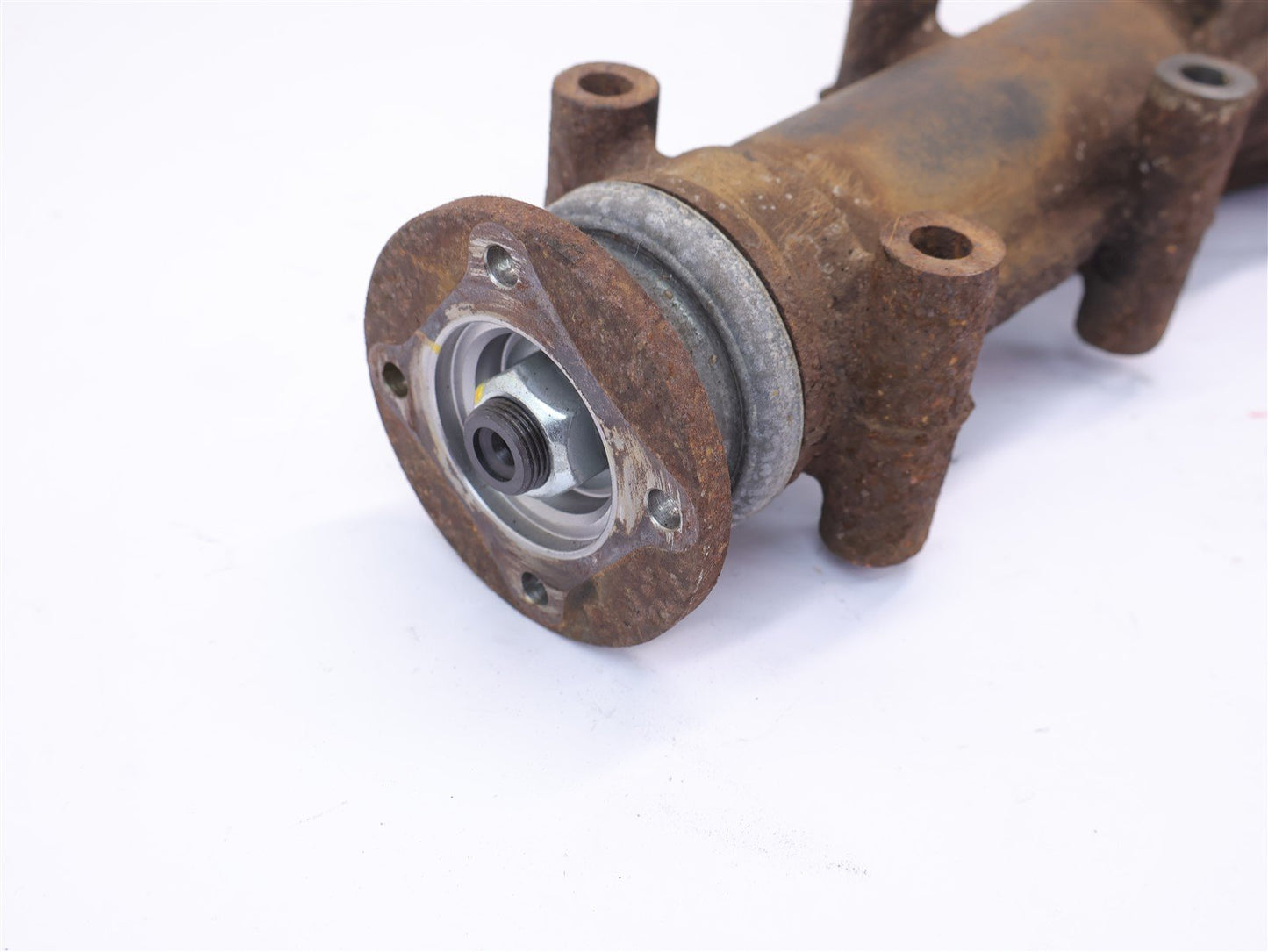 2016 Subaru Forester Rear Differential 3.70 Carrier CVT Auto Trans OEM 2014-2018