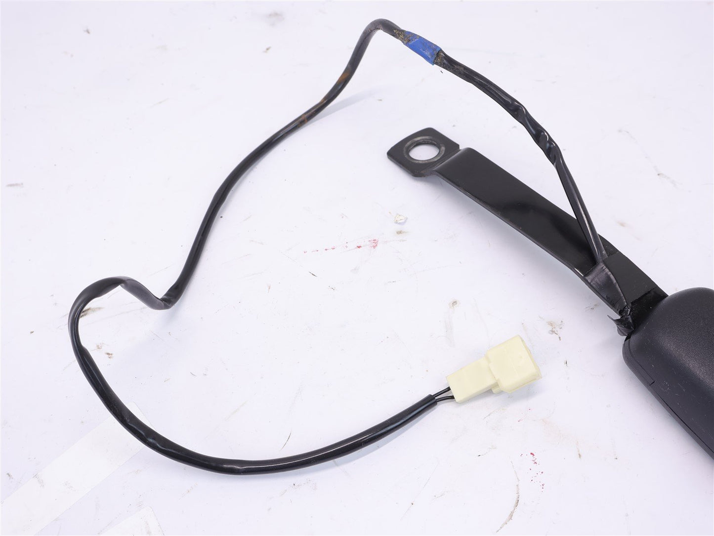 2014-2018 Subaru Forester Driver Front Seat Belt Buckle LH Left Black OEM