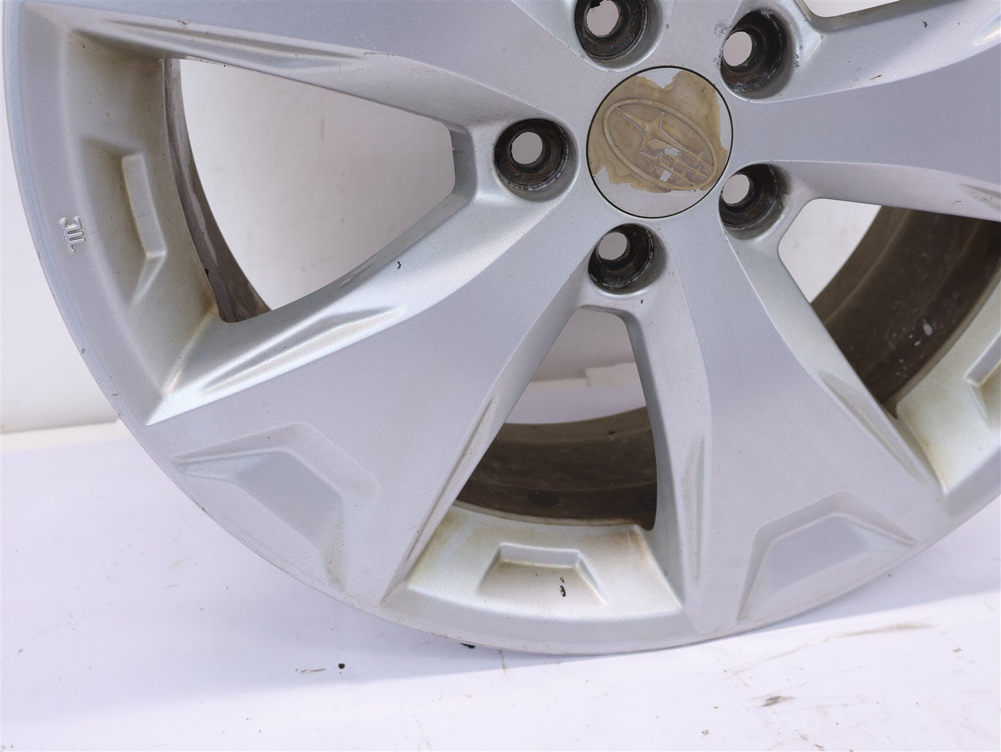 2014 2015 2016 Subaru Forester 17" Wheel 17 x 7 Alloy Rim OEM 14 15 16 704366
