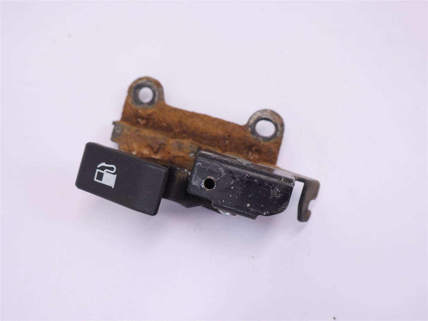 2017 Subaru Forester Fuel Door Release Gas Lever Pull Tab Handle OEM 2014-2018