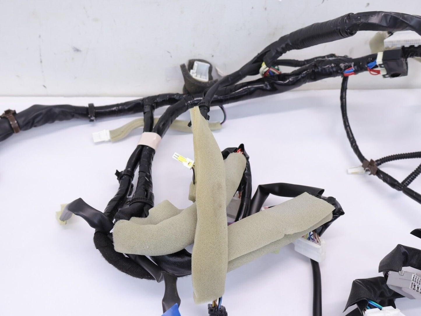 2016-2017 Subaru Crosstrek Dash Wiring Harness 81302FJ380 Instrument Panel Wire