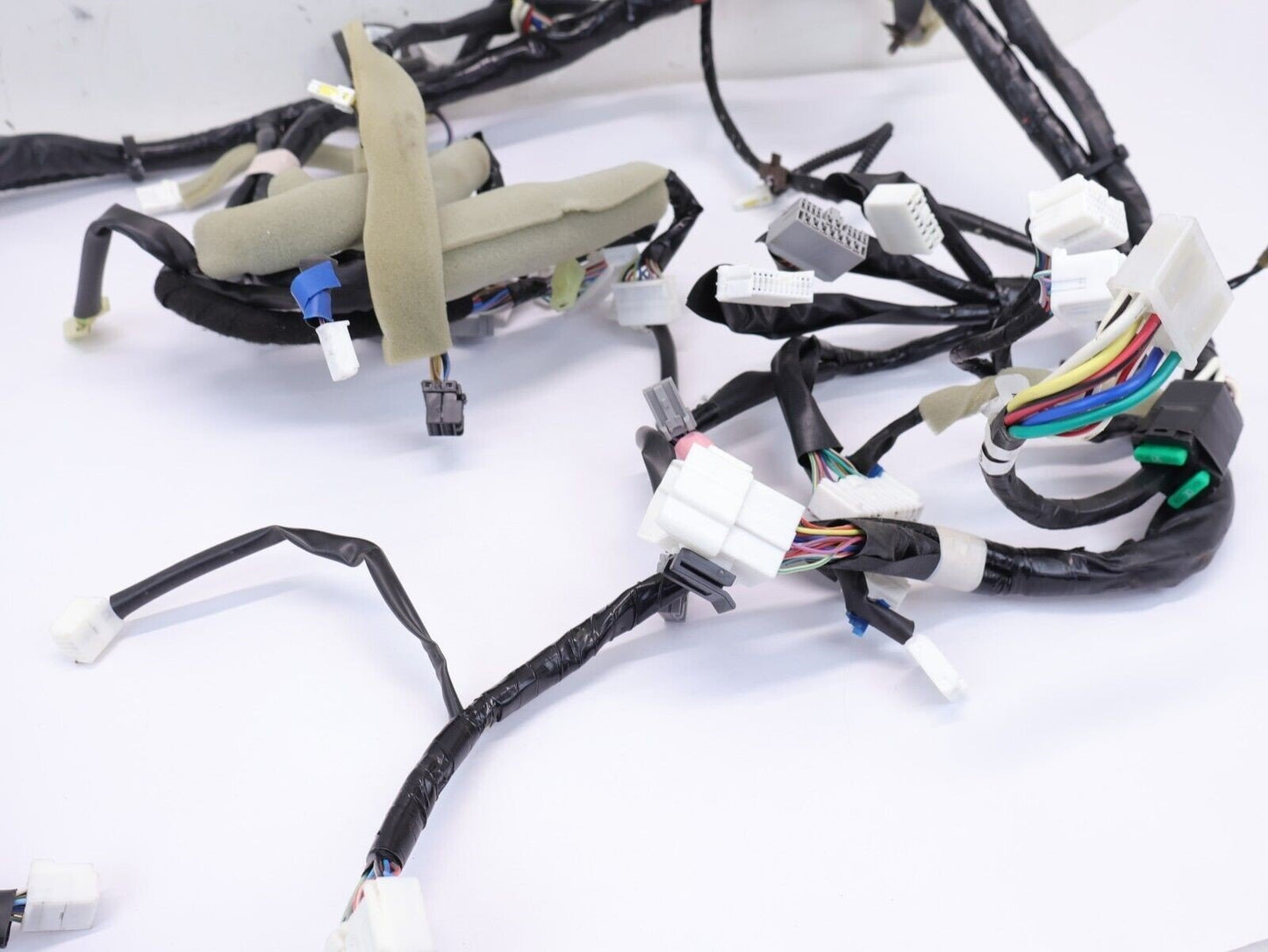 2016-2017 Subaru Crosstrek Dash Wiring Harness 81302FJ380 Instrument Panel Wire