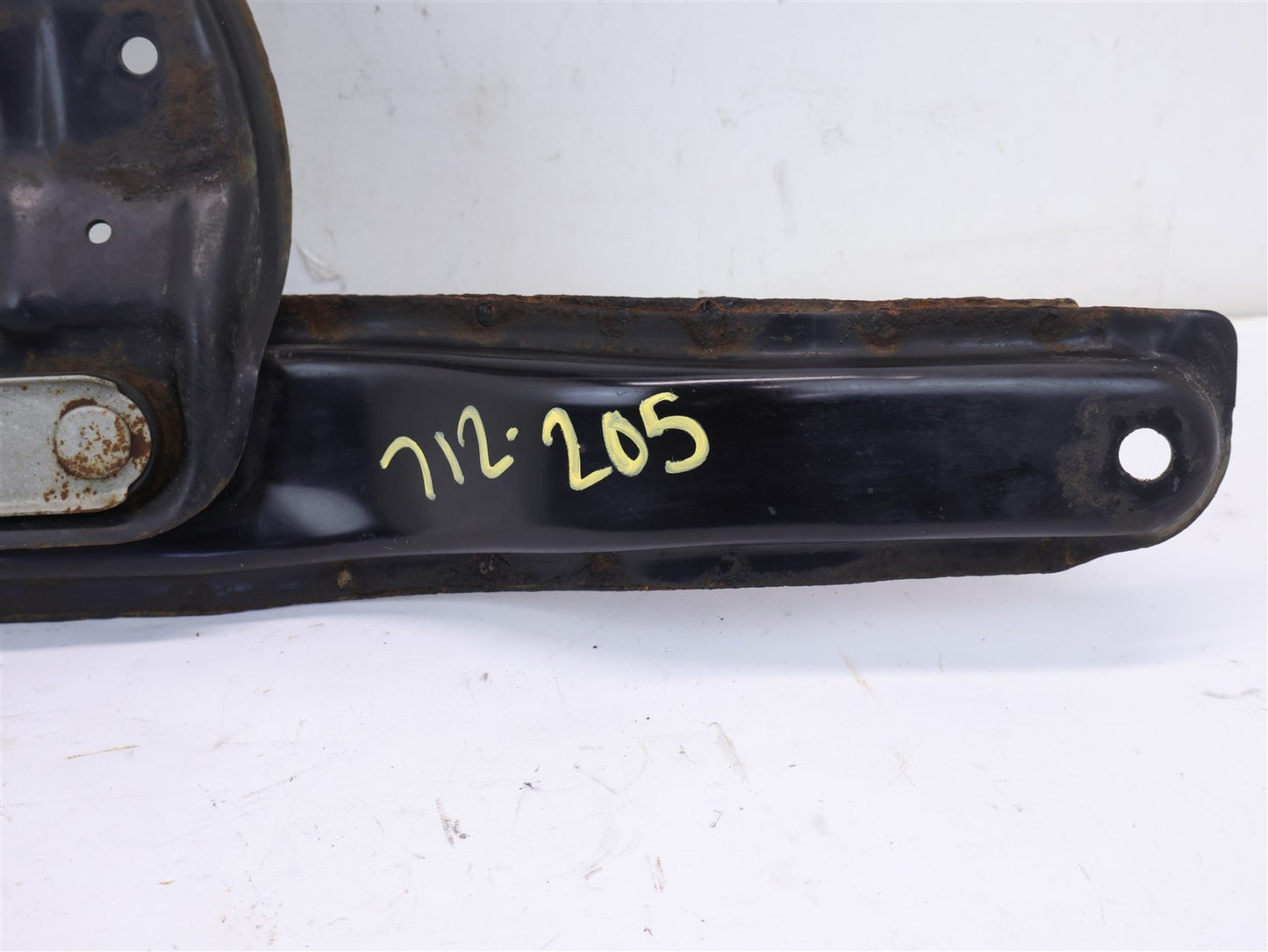 2015 Subaru WRX Manual Transmission Crossmember Mount Bracket MT OEM 15-2021