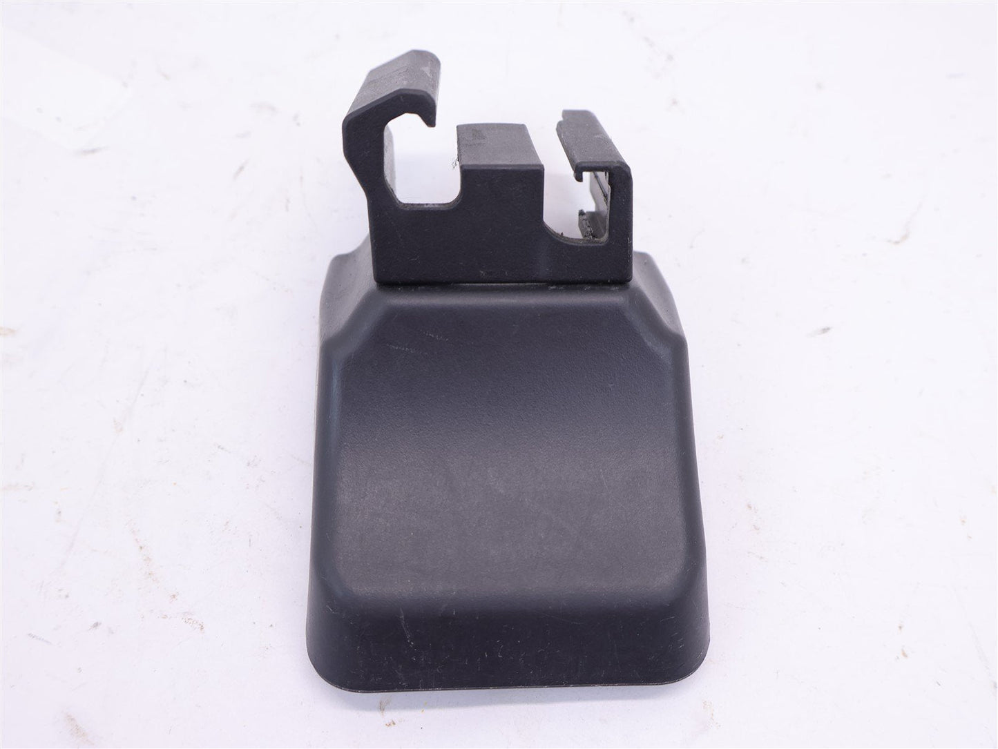 2013 Subaru Outback Front Seat Track Cap Trim End Outer RH 64115AJ020 2010-2014