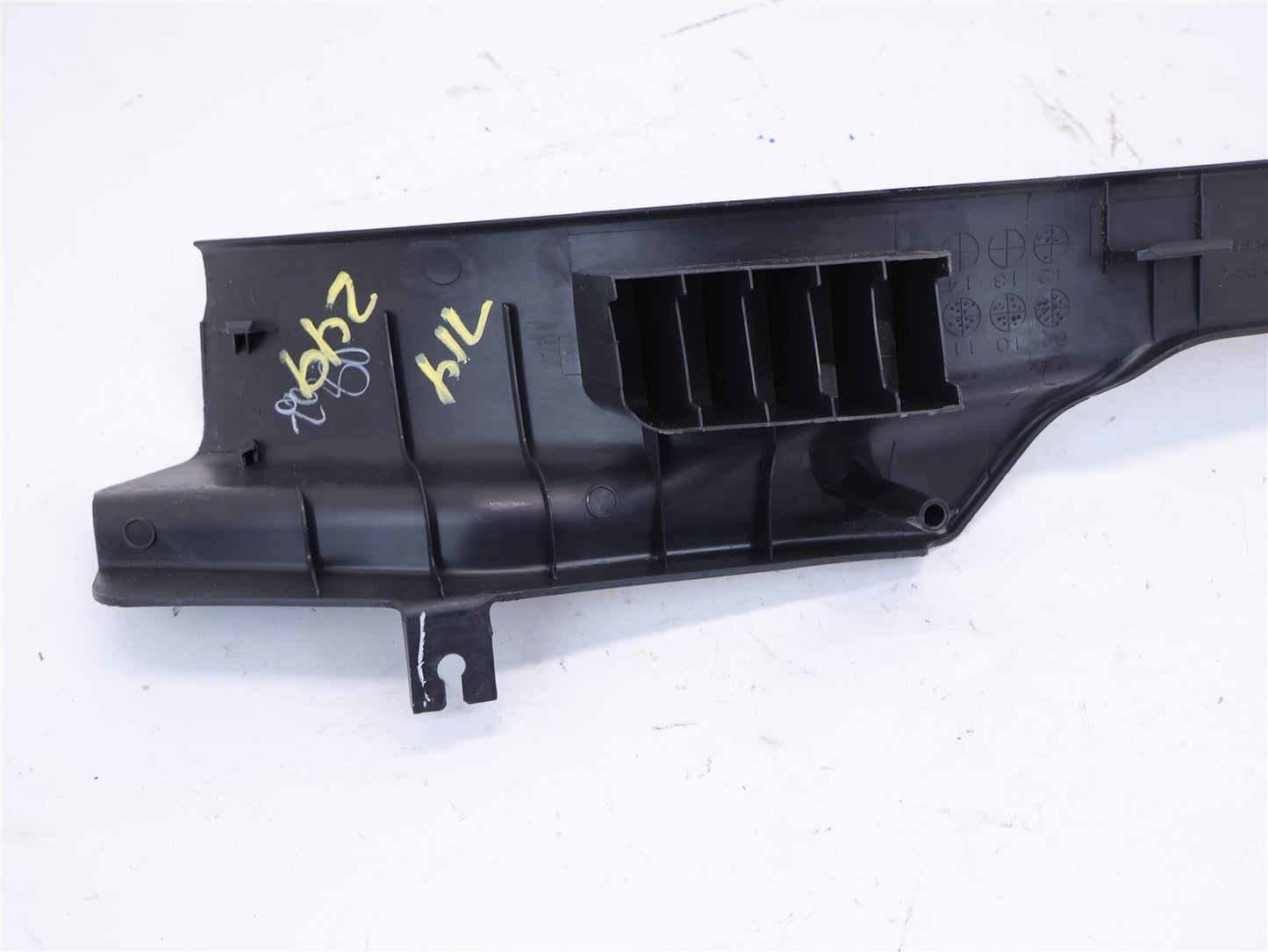 2010-2014 Subaru Outback Passenger Rear Door Sill Scuff Trim RH 94061AJ04A OEM