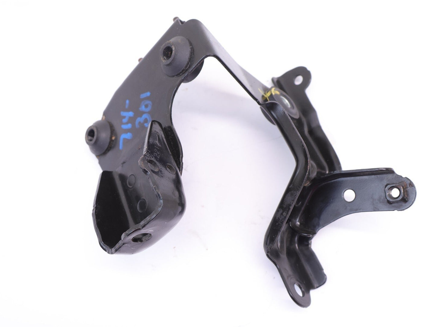 2013-2014 Subaru Legacy Outback ABS Pump Anti Lock Brake Module Bracket Support