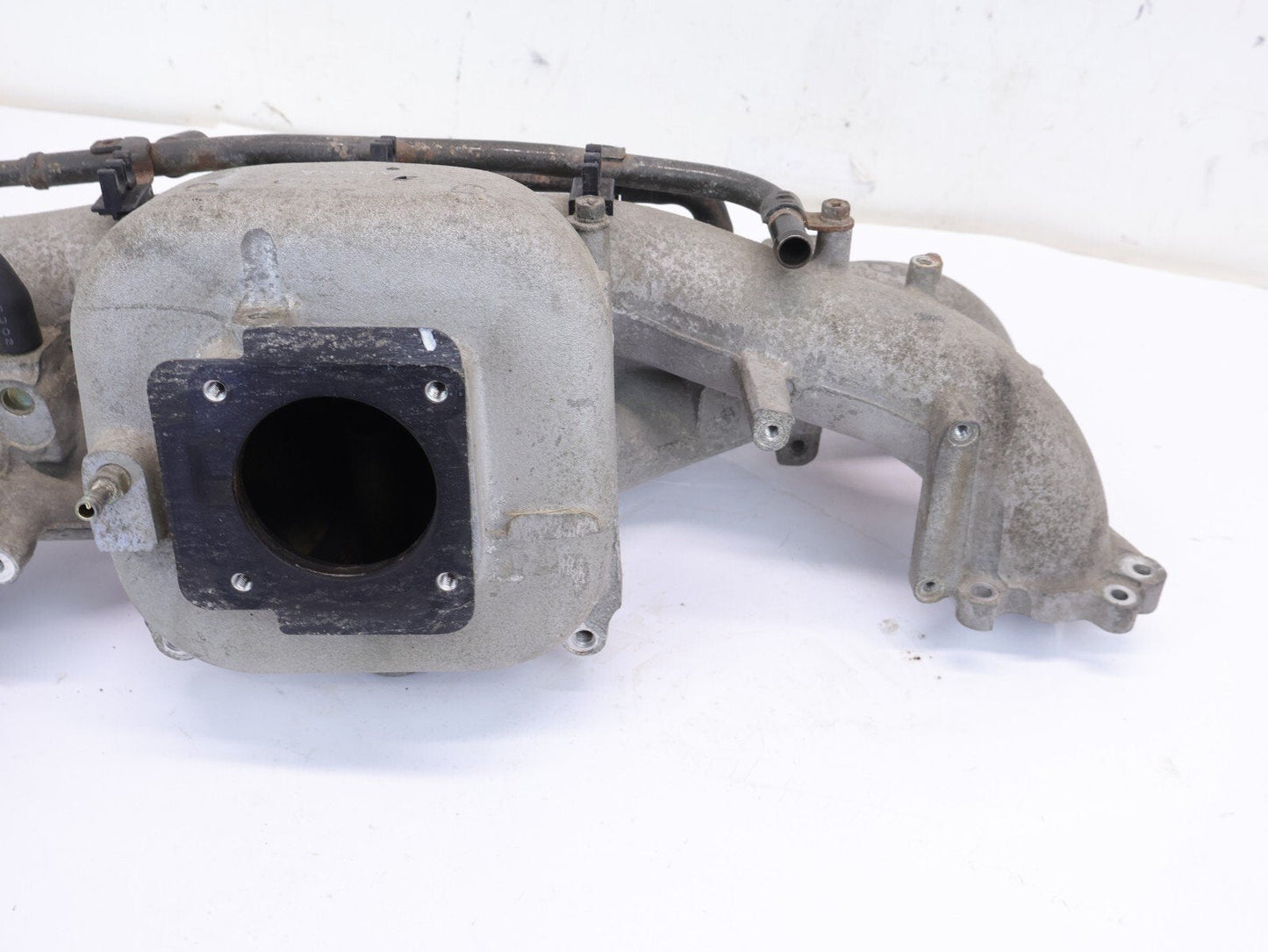2006-2007 Subaru Legacy Air Intake Manifold Plenum Engine 2.5L Non-Turbo OEM