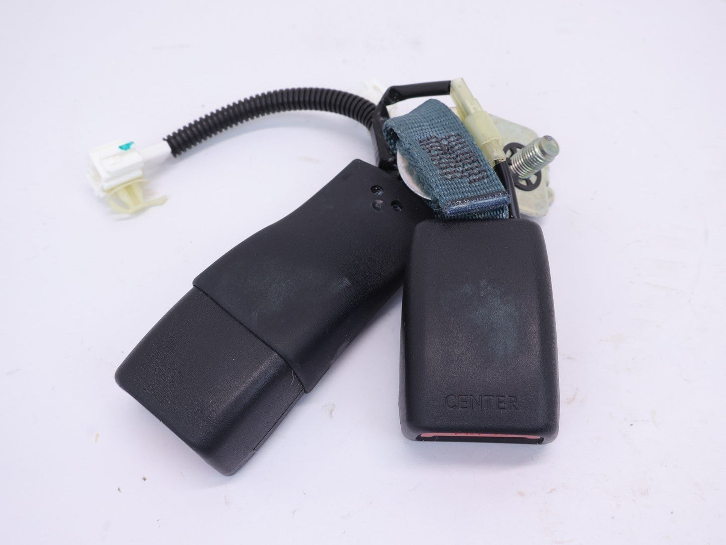 2021-2024 Subaru Forester Rear Seat Belt Buckle Seatbelt Center RH Black OEM