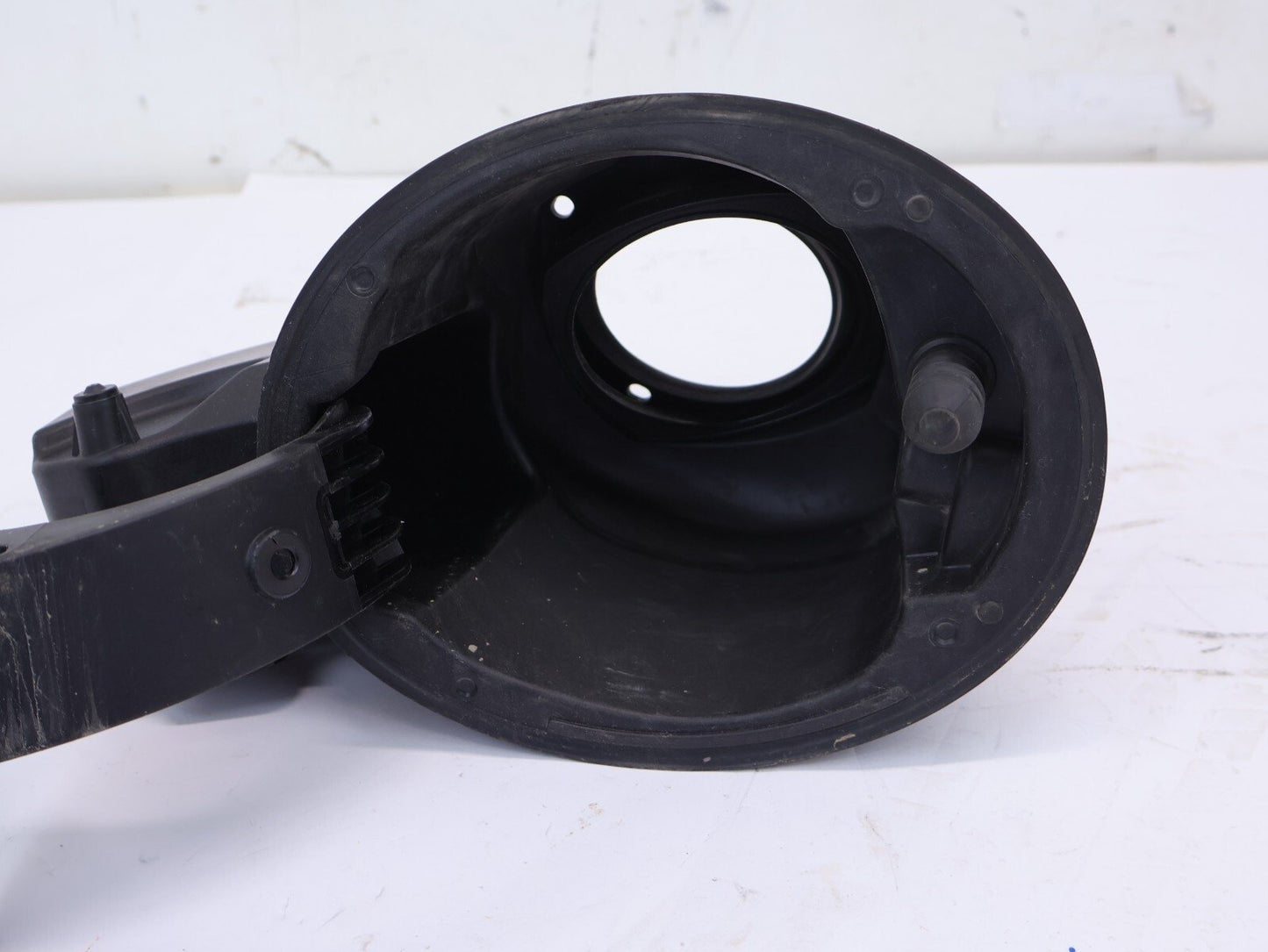 2019-2024 Subaru Forester Gas Fuel Door Lid Cover Filler SCUFF OEM D4S Black