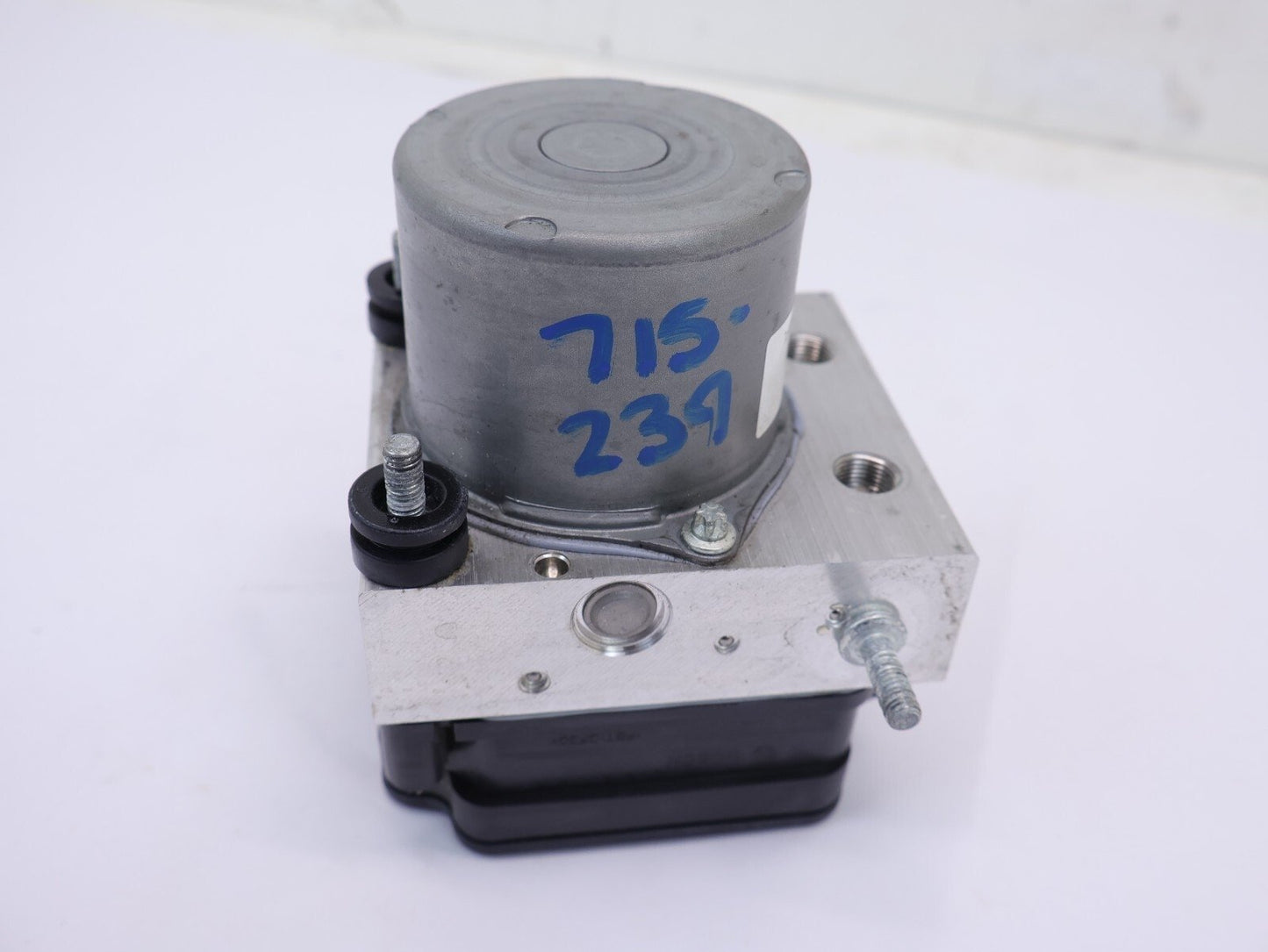 2023-2024 Subaru Forester Anti-Lock Brake Pump ABS Module 27536SJ170 OEM