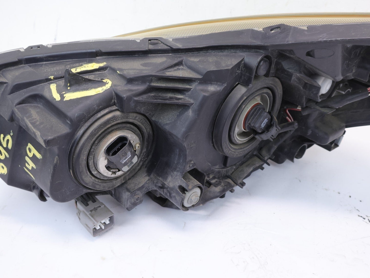 2013-2014 Subaru XV Crosstrek Passenger Headlight TABS BROKE Right RH OEM 645149