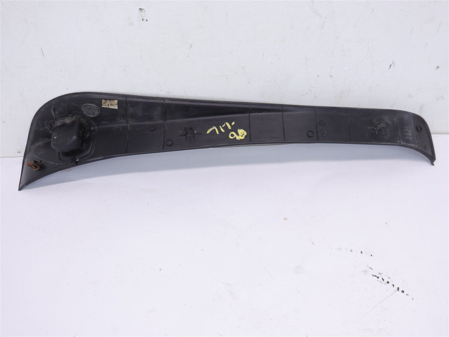 2005-2009 Subaru Legacy GT Passenger Rear Door Sill Trim RH Right OEM 94061AG06A