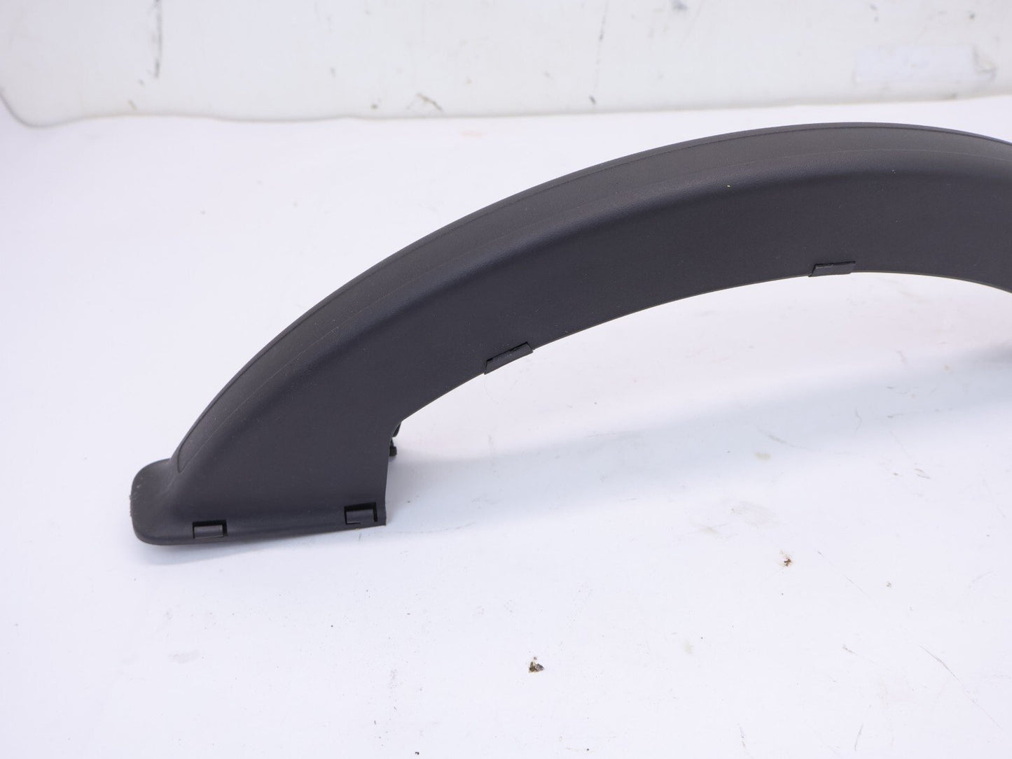 2005-2009 Subaru Legacy GT Passenger Trunk Hinge Trim Cover Panel RH OEM