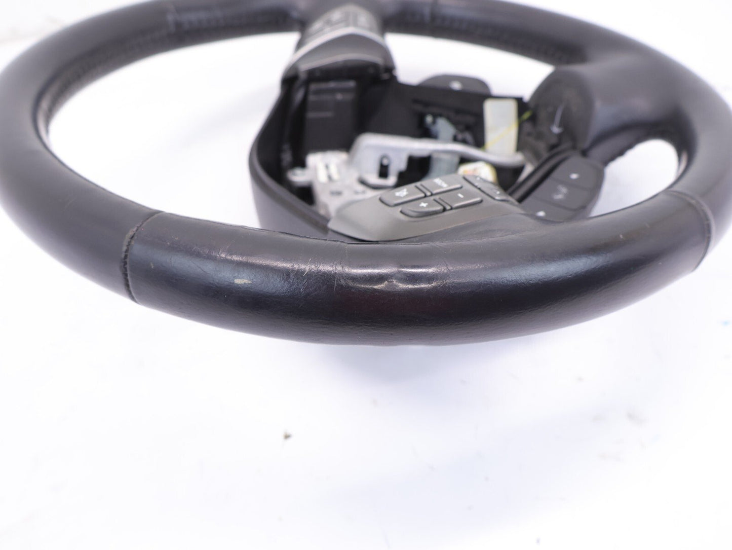 2008-2009 Subaru Legacy GT Wheel w/ Controls Black Leather Driver OEM 08-09