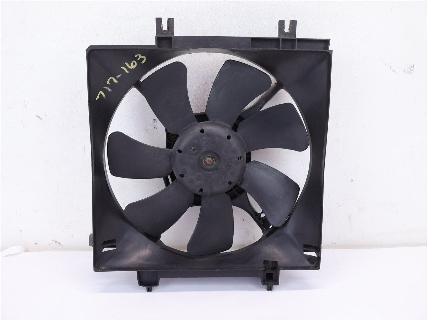 2005-2009 Subaru Legacy GT Radiator Fan Condenser Right 2.5L Turbo 7 Blade OEM