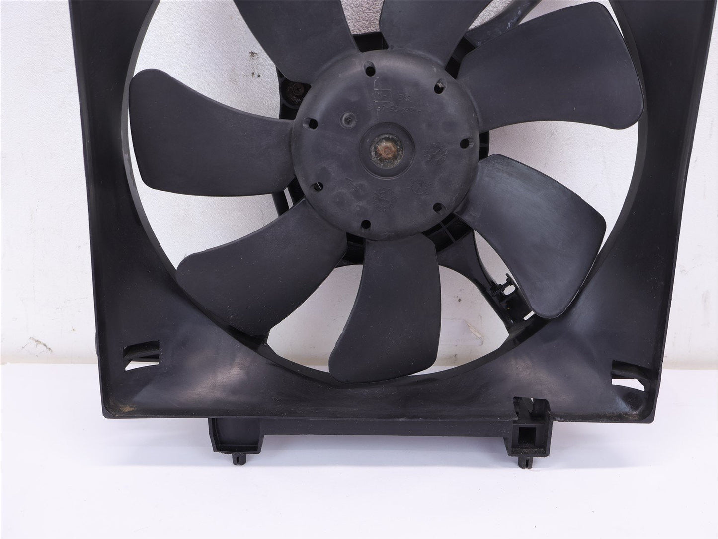 2005-2009 Subaru Legacy GT Radiator Fan Condenser Right 2.5L Turbo 7 Blade OEM