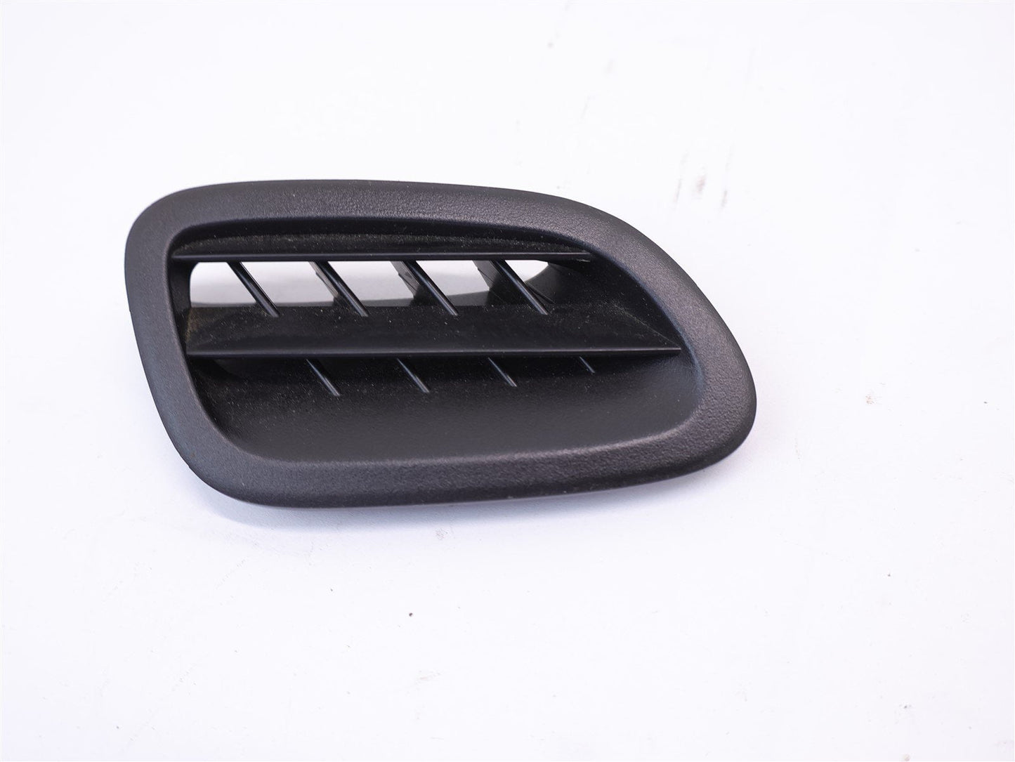 2005-2009 Subaru Legacy GT Defrost Vent Upper Top Dash RH Passenger Right OEM
