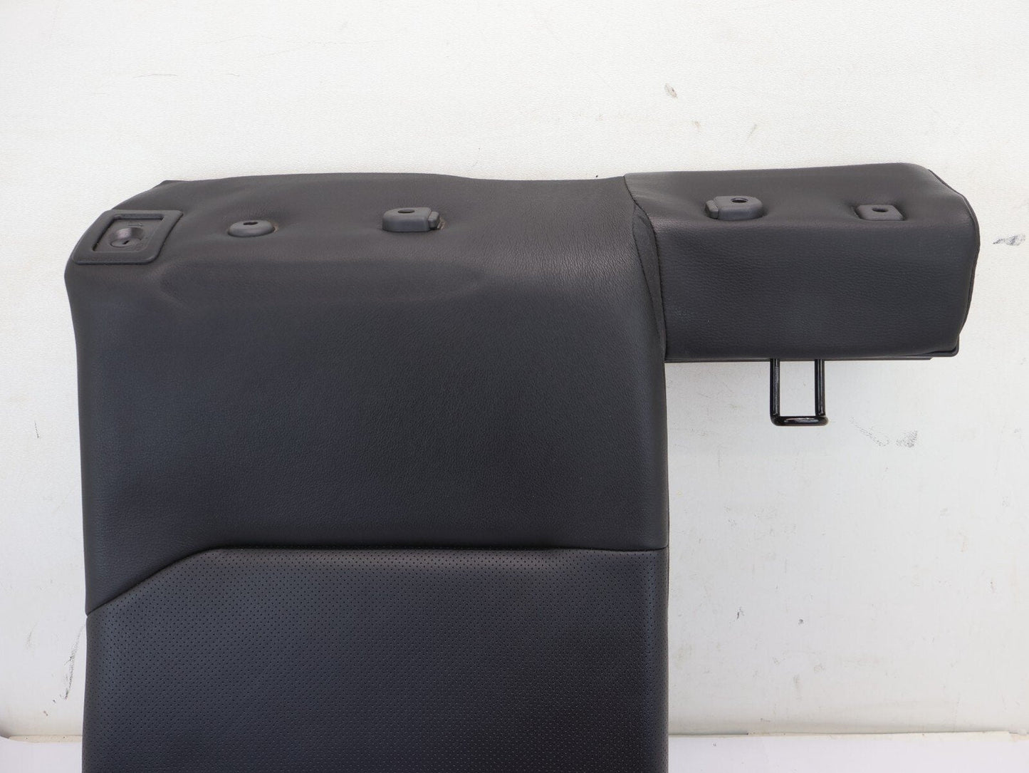 2007-2009 Subaru Legacy GT Sedan Rear Seat Upper Cushion RH Right Leather OEM
