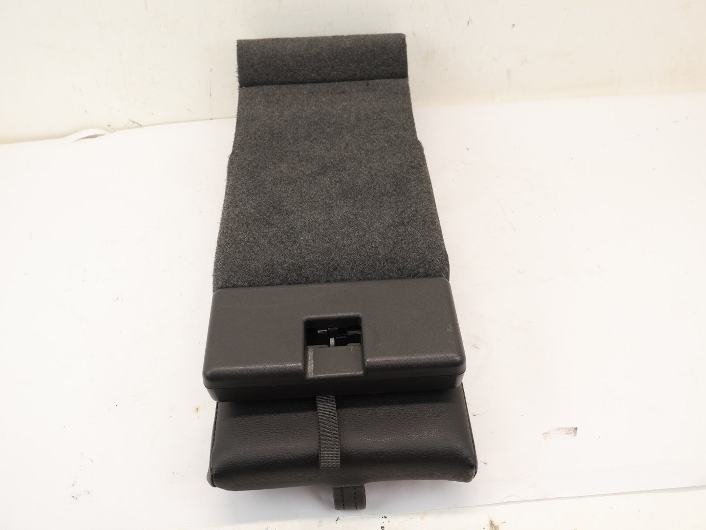 2007-2009 Subaru Legacy GT Sedan Center Rear Armrest Arm Rest Leather OEM