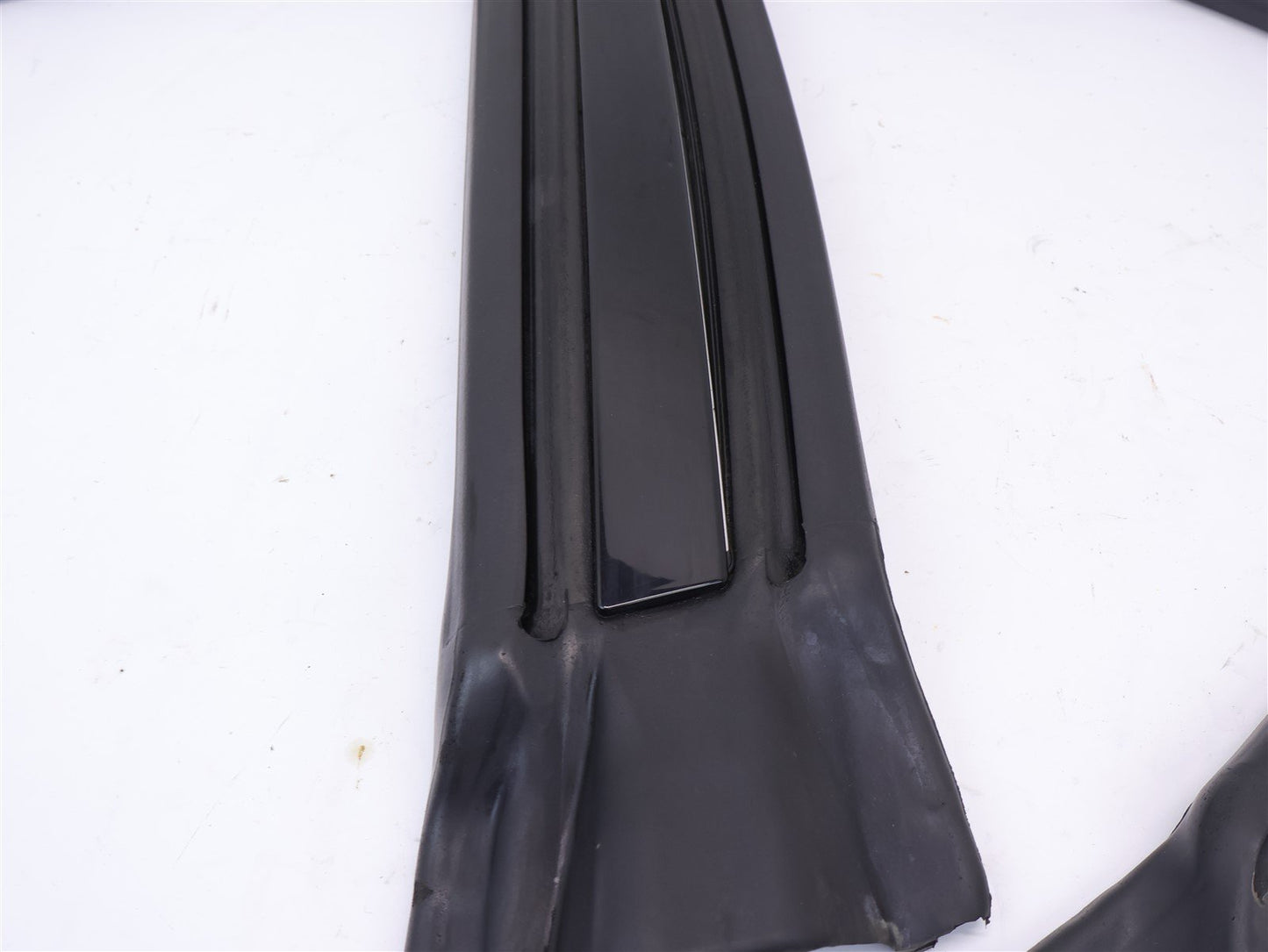 2005-2009 Subaru Legacy GT Sedan Driver Exterior B Pillar Trim Panel Seal LH OEM