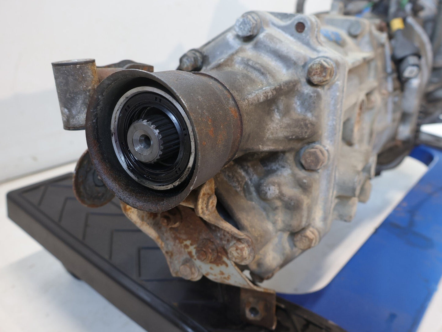2008-2009 Subaru Legacy GT Manual Transmission 5 Speed TY758VWAAA OEM 08-09