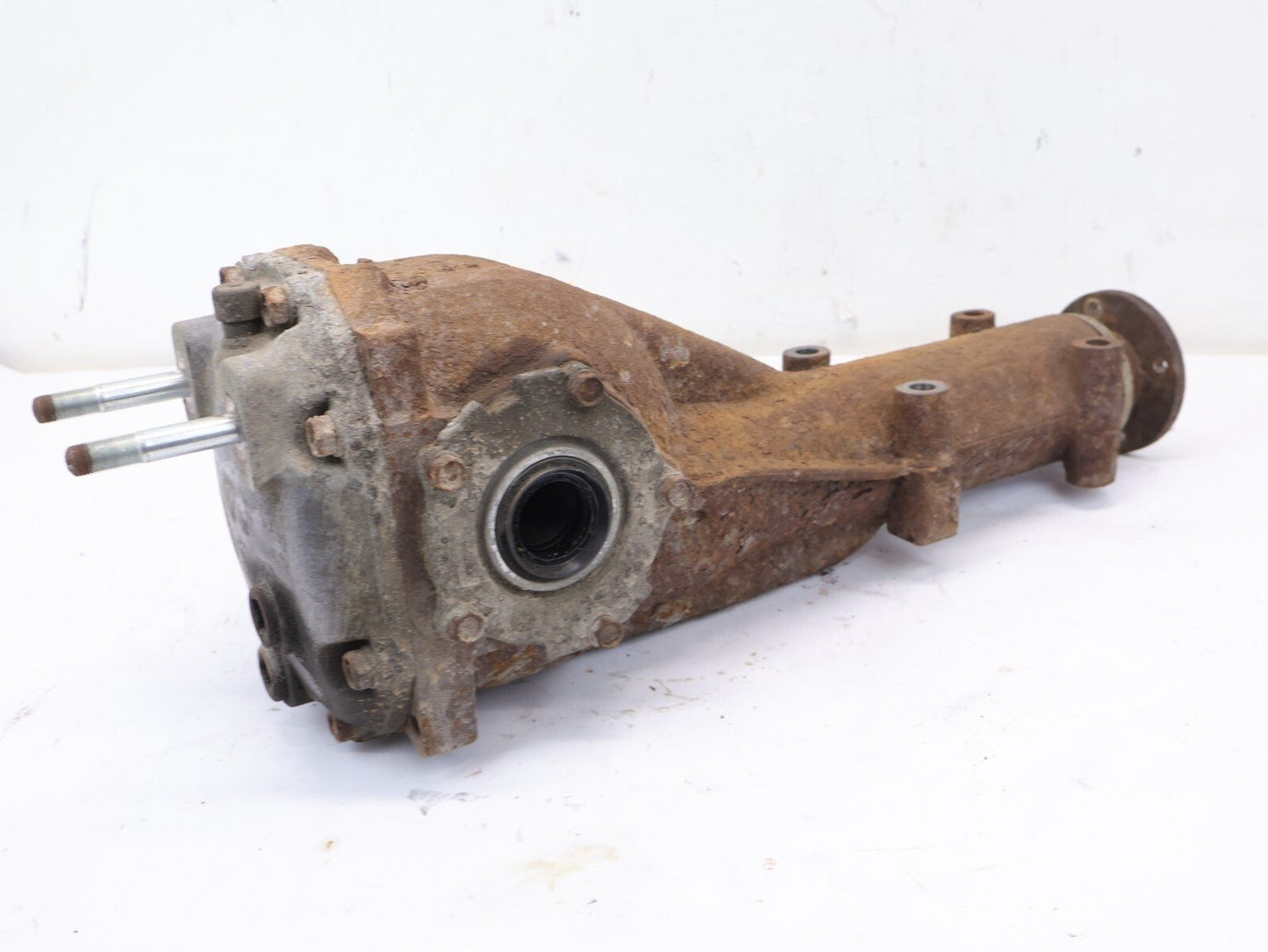 2007-2009 Subaru Legacy GT Rear Differential Carrier 3.90 5 Speed Manual OEM