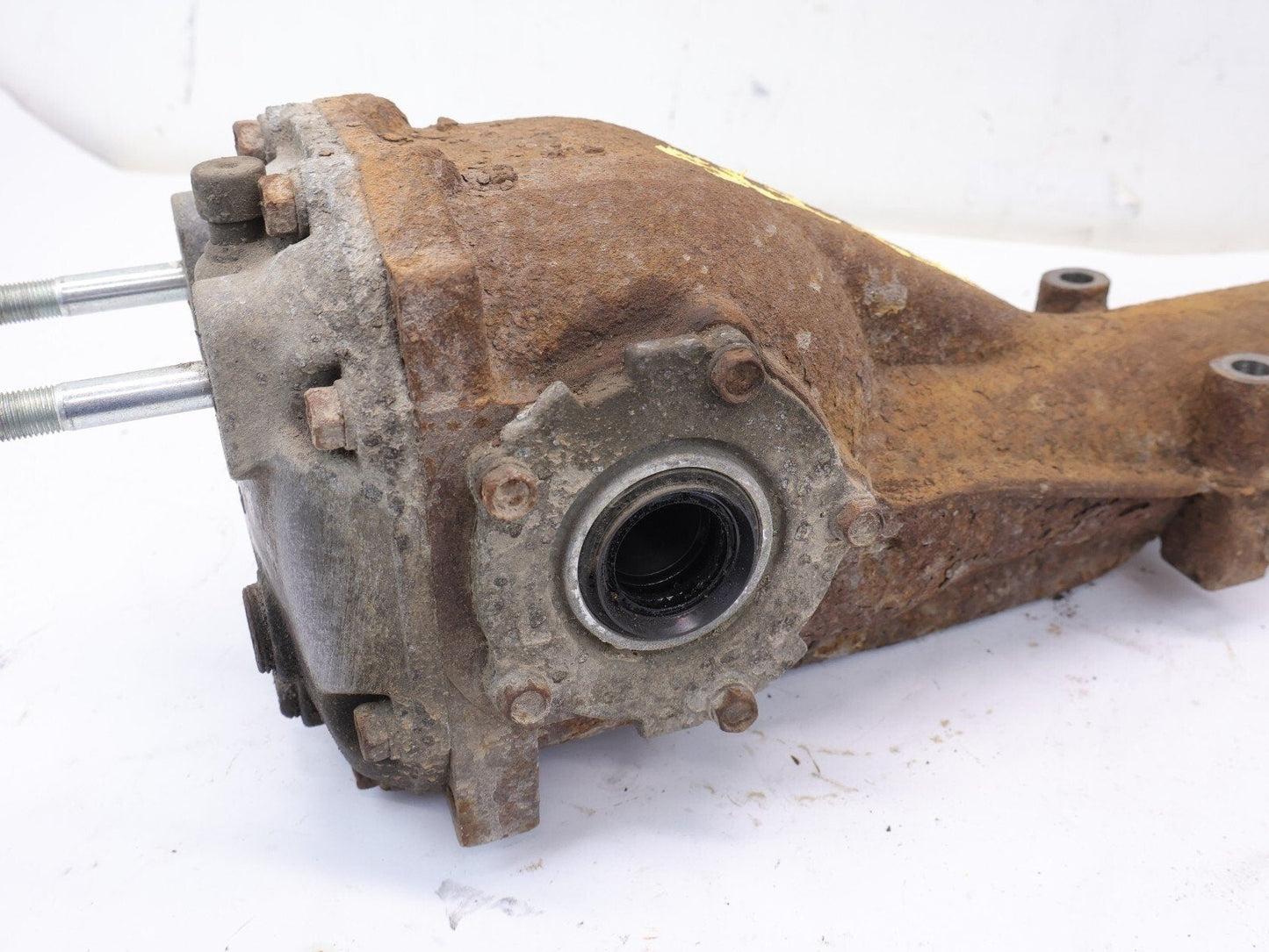 2007-2009 Subaru Legacy GT Rear Differential Carrier 3.90 5 Speed Manual OEM