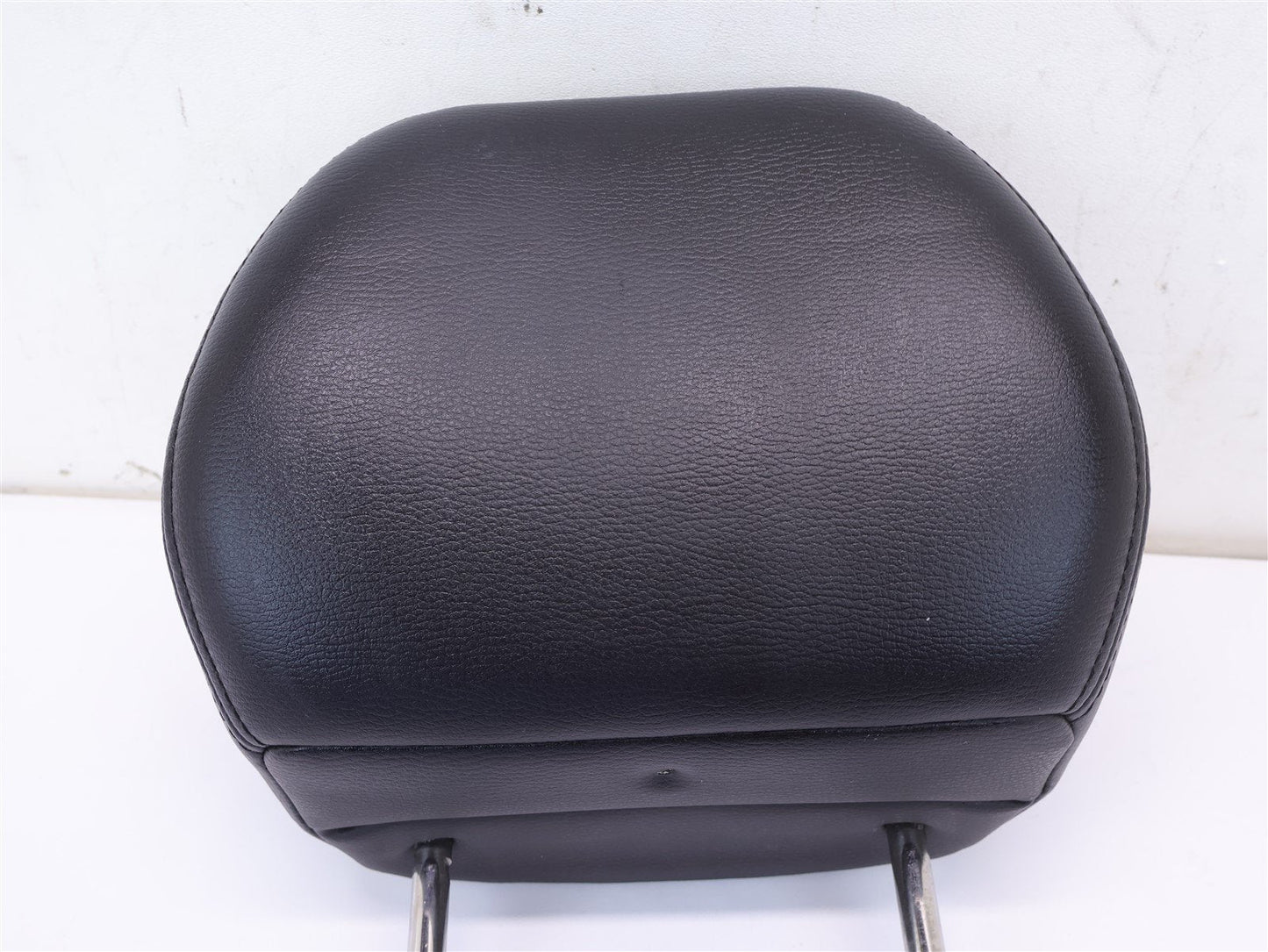 2005-2009 Subaru Legacy GT Front Seat Headrest Leather Left or Right OEM 05-09