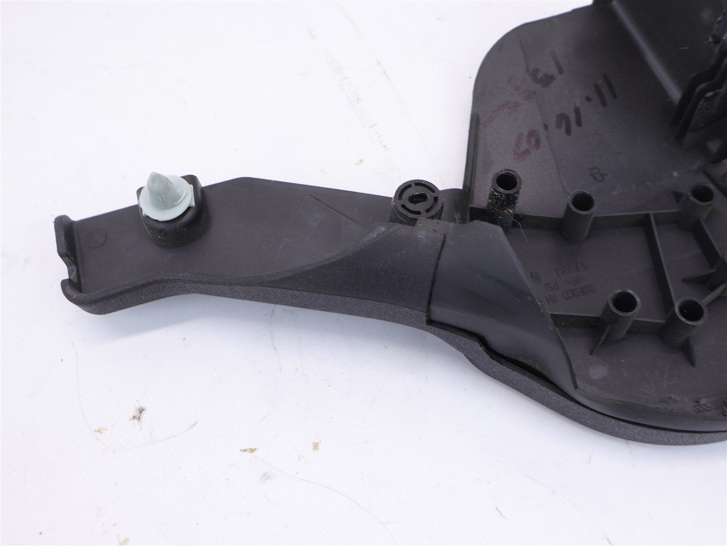 2005-2009 Subaru Legacy GT Passenger Front Seat Trim Hinge Inner Cover RH Right