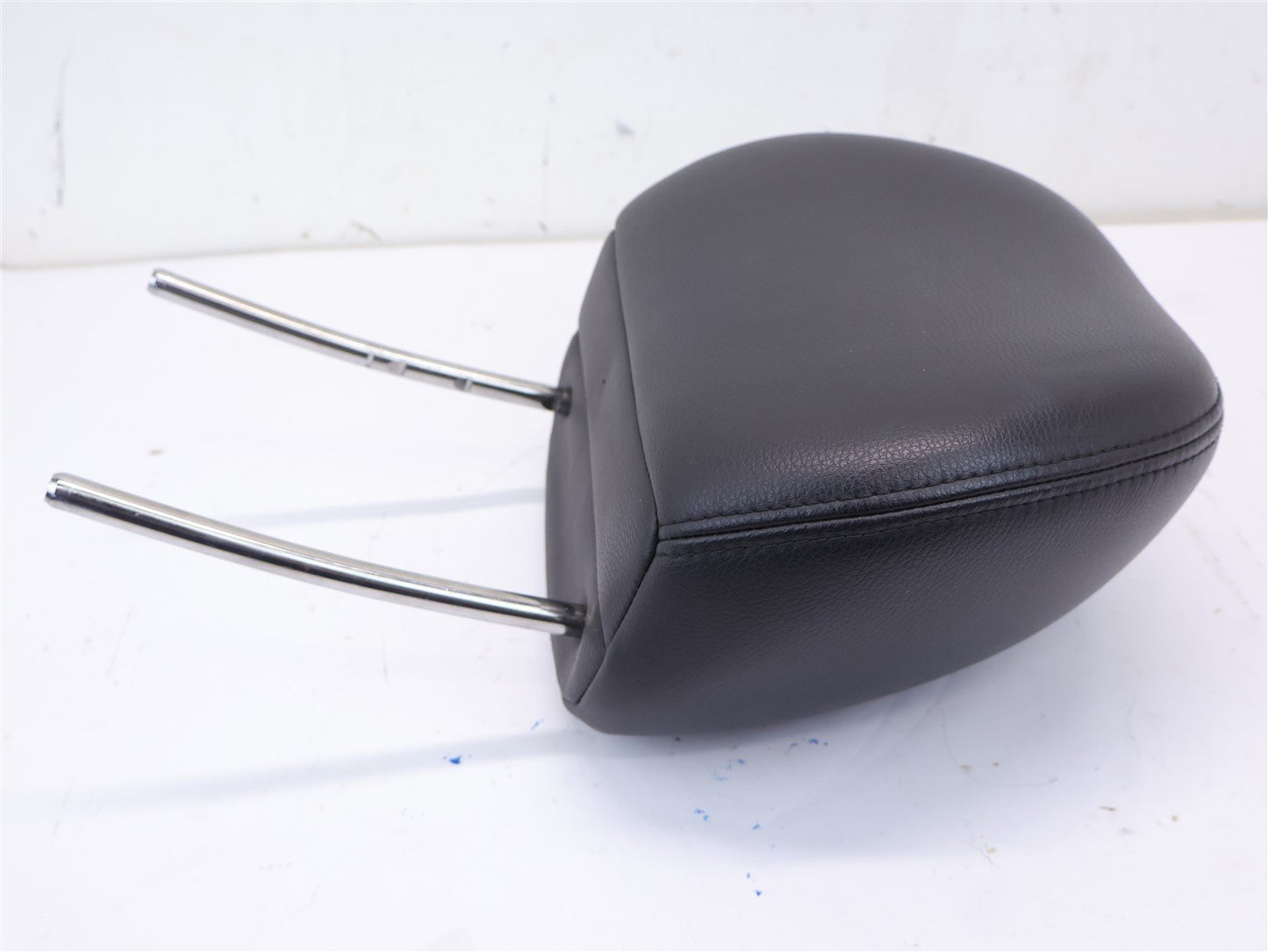 2005-2009 Subaru Legacy GT Front Seat Headrest Leather Driver or Passenger OEM