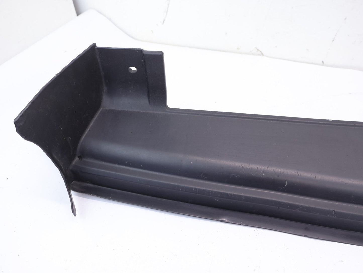 2008-2009 Subaru Legacy GT Radiator Core Support Air Intake Deflector 57731AG98A