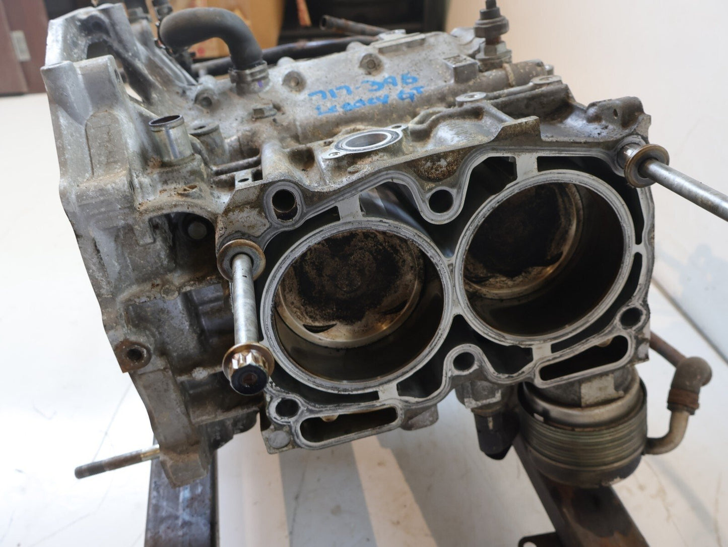 2008-2009 Subaru Legacy GT Engine Short Block Motor 2.5L Turbo 5MT OEM