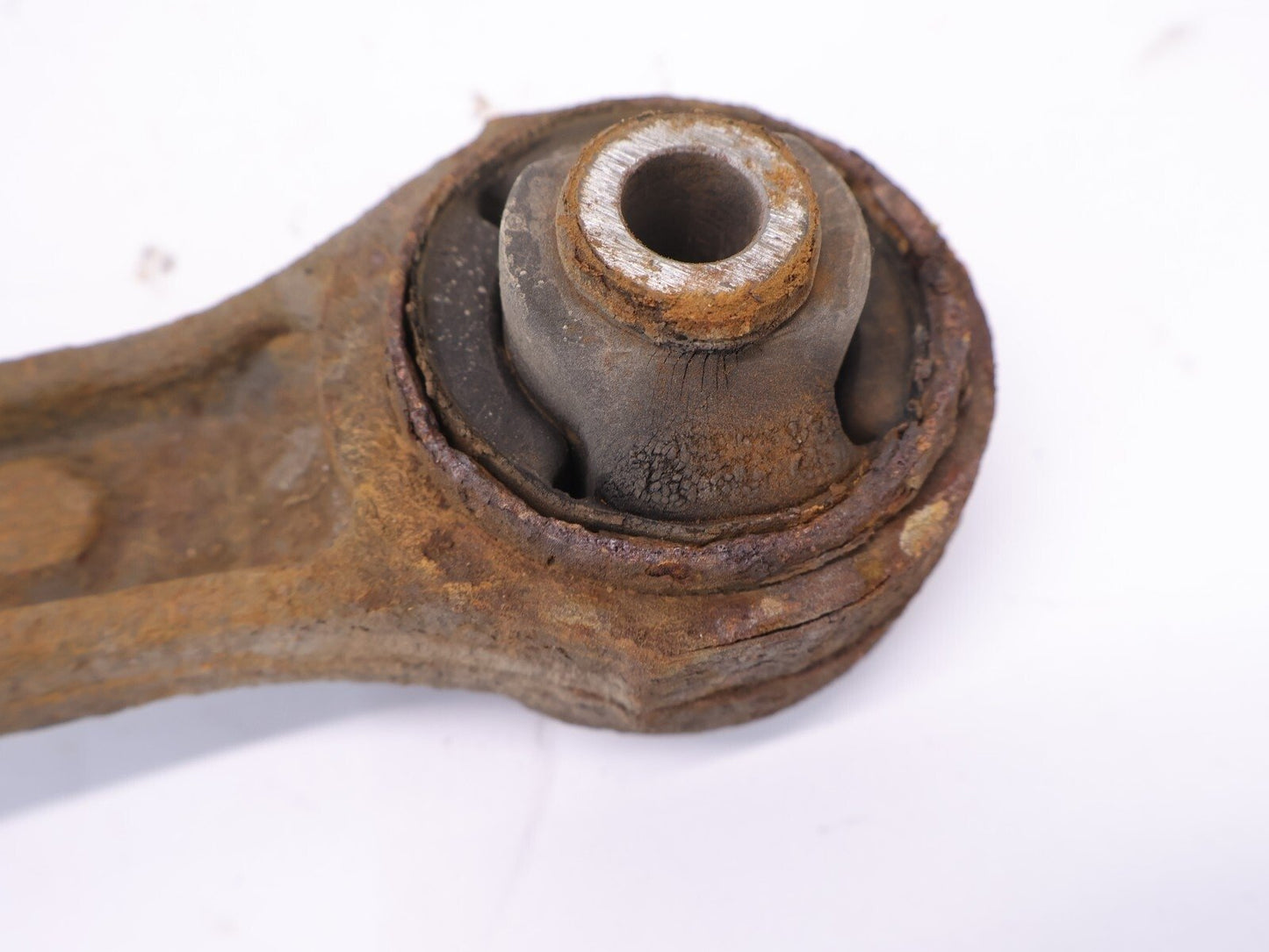 2007-2009 Subaru Legacy GT Sedan Passenger Rear Spindle Control Arm RH Right OEM