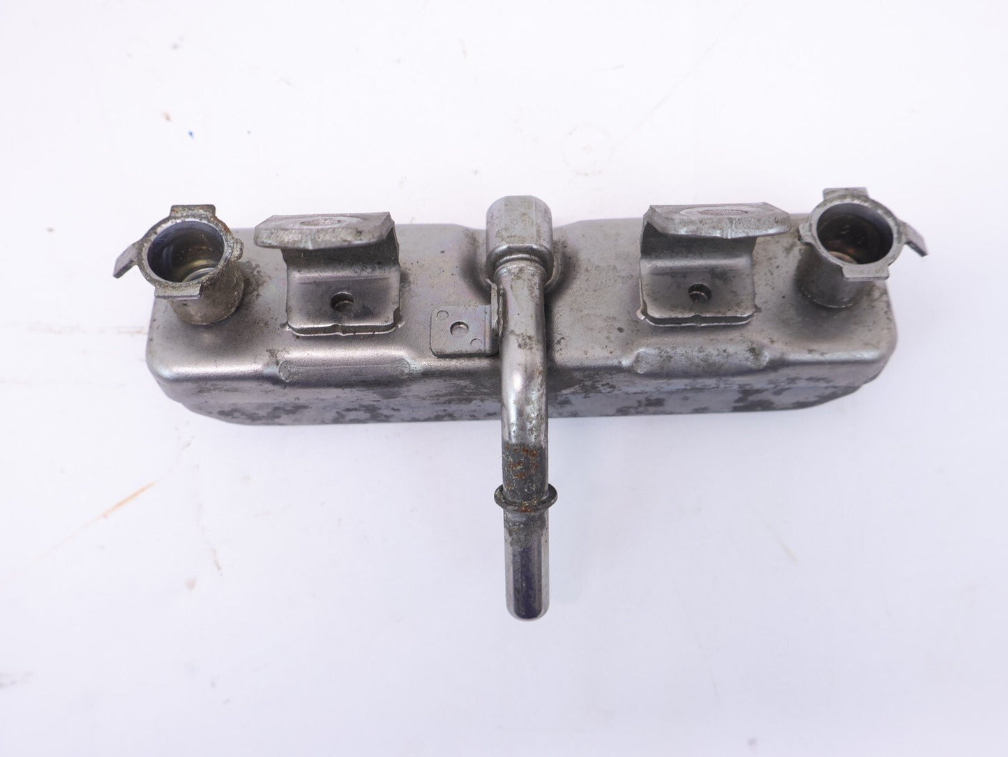 2013-2017 Subaru XV Crosstrek Fuel Injector Rail Mount Housing LH Left Driver