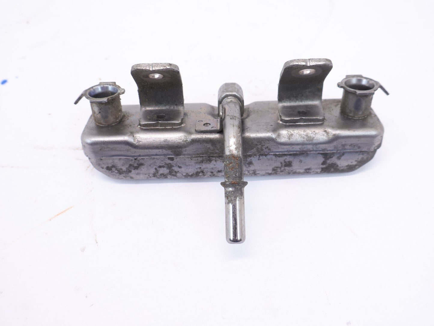 2013-2017 Subaru XV Crosstrek Fuel Injector Rail Mount Housing LH Left Driver