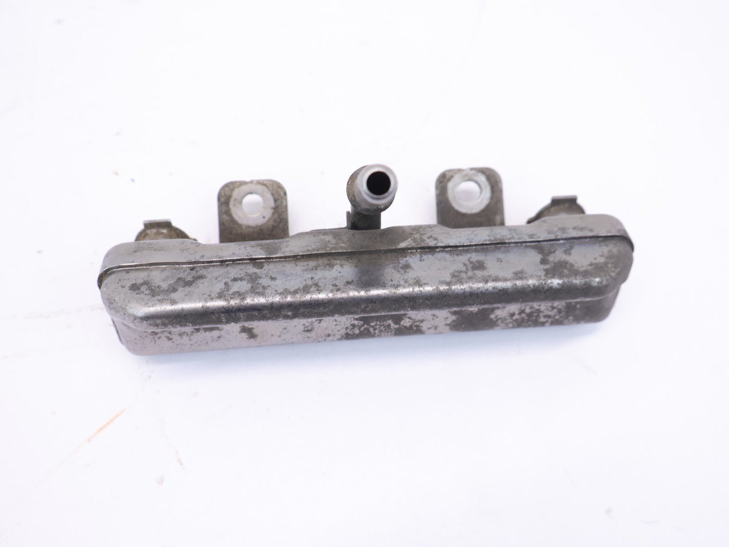 2013-2017 Subaru XV Crosstrek Fuel Injector Rail Mount Housing LH Left Driver