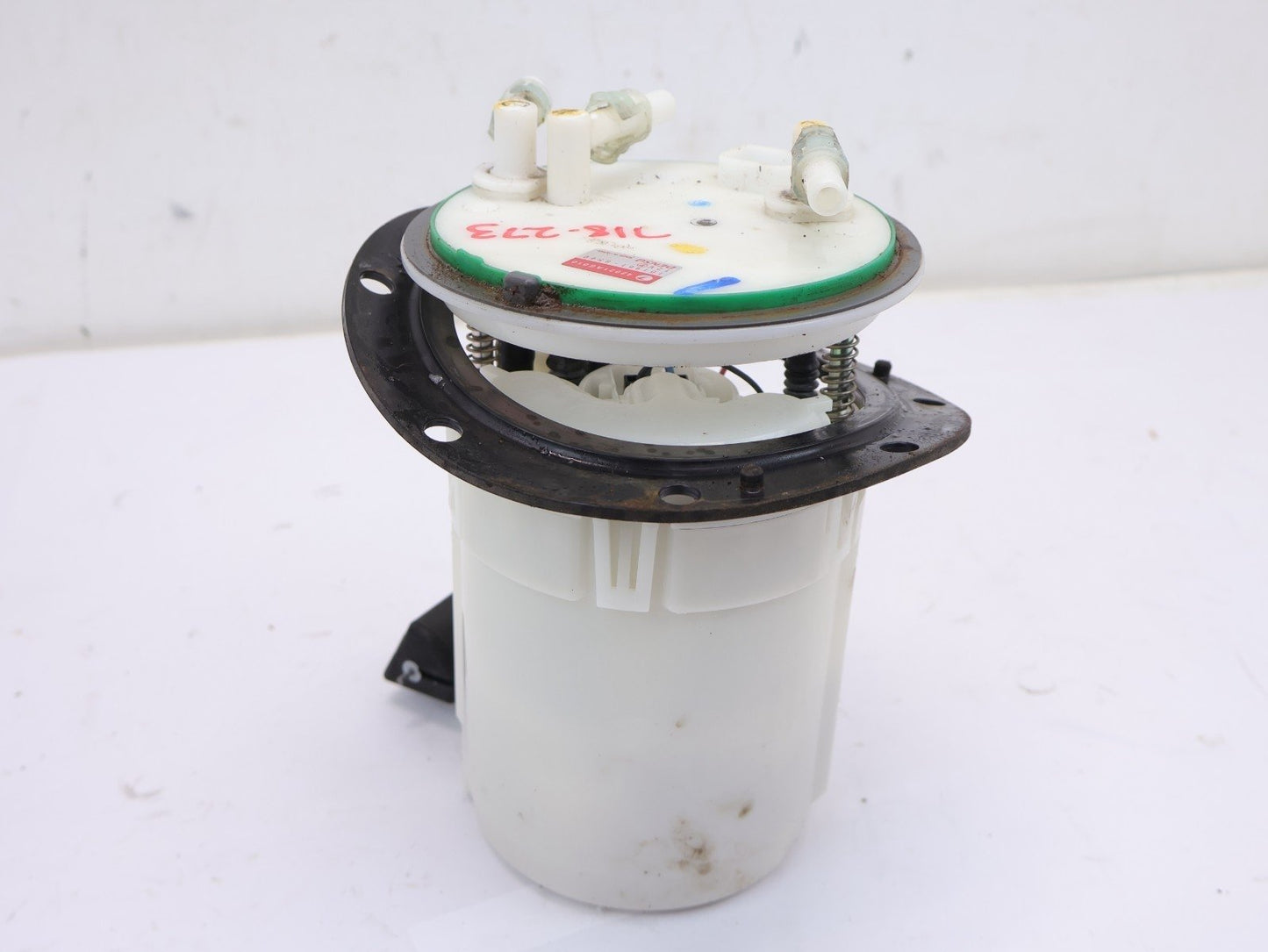 2012-2014 Subaru WRX Fuel Pump Assembly 2.5L Turbo OEM 42021AG010 12-14