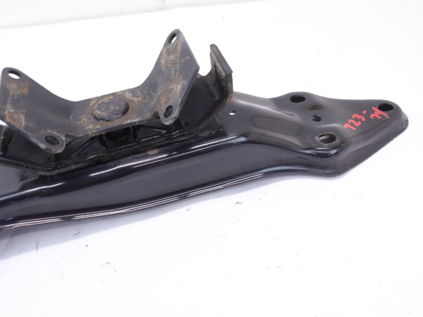 2013-2017 Subaru Crosstrek Automatic Transmission Crossmember Mount Bracket OEM