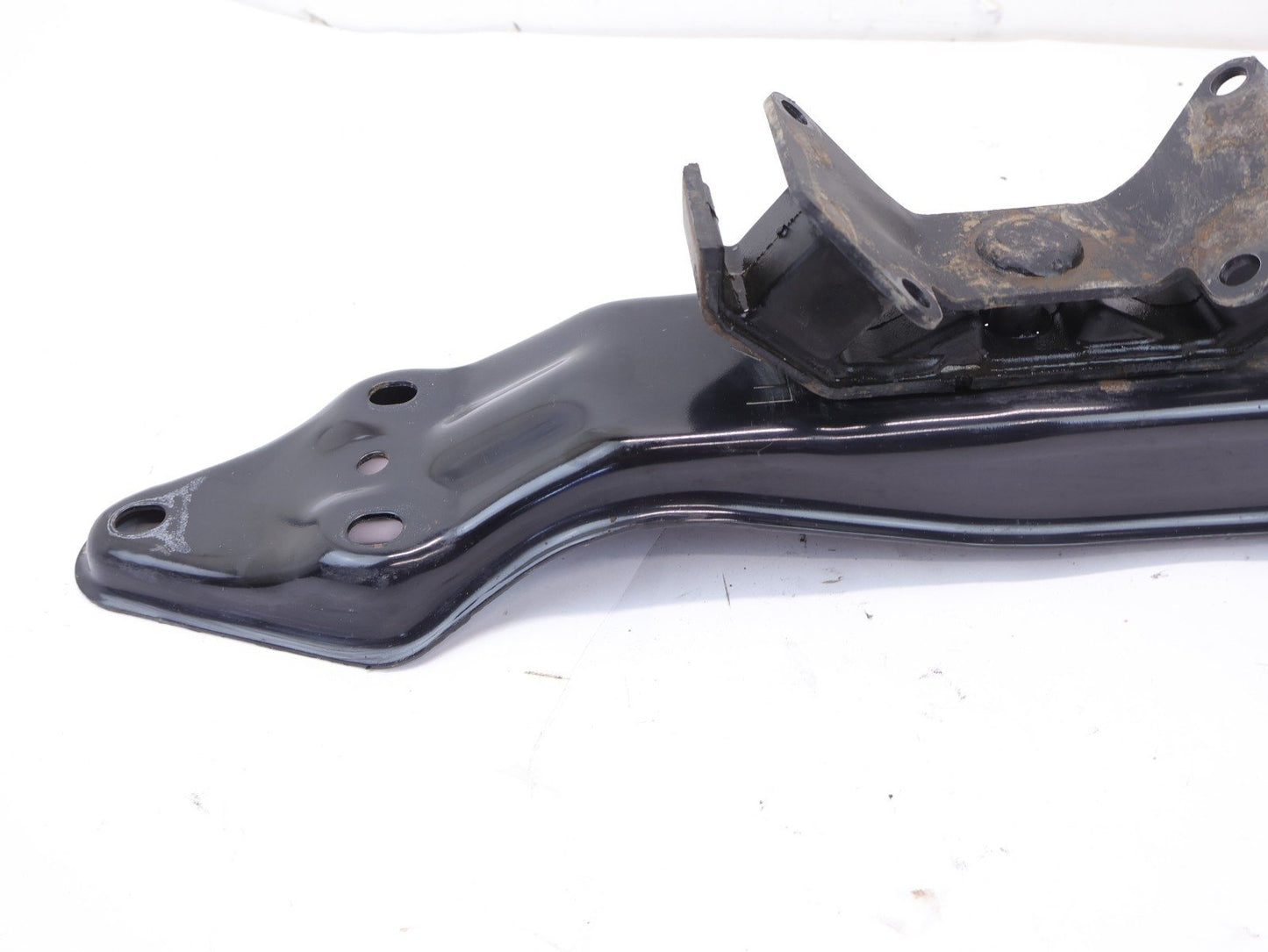 2013-2017 Subaru Crosstrek Automatic Transmission Crossmember Mount Bracket OEM