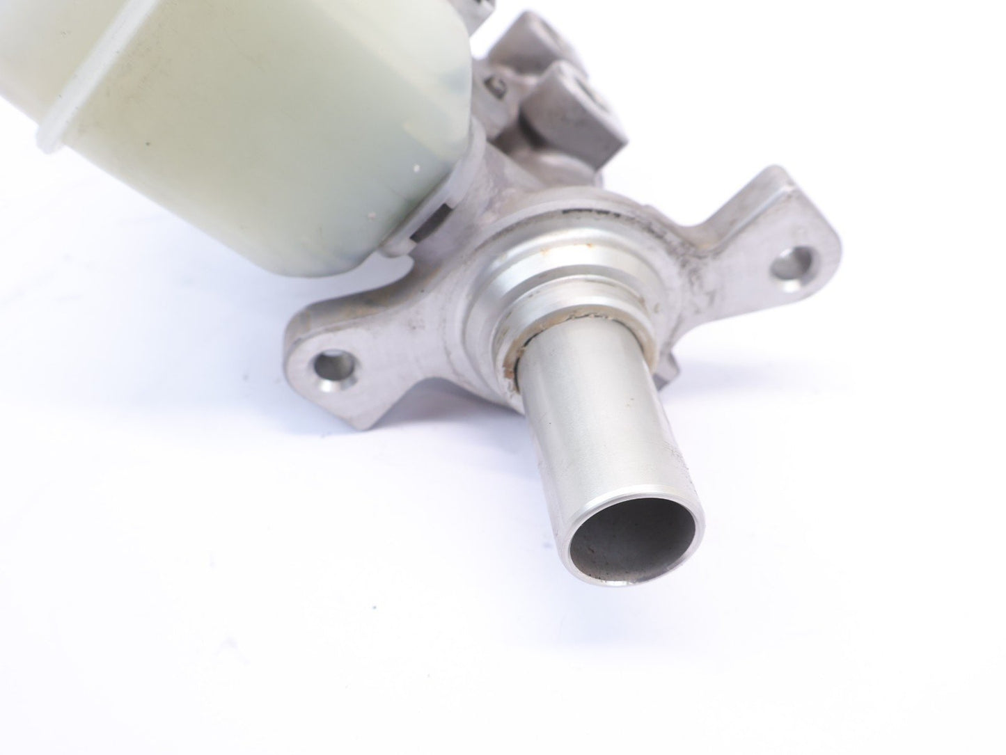 2015 2016 2017 Subaru WRX Brake Master Cylinder 2.0L CVT AT Fluid Reservoir OEM