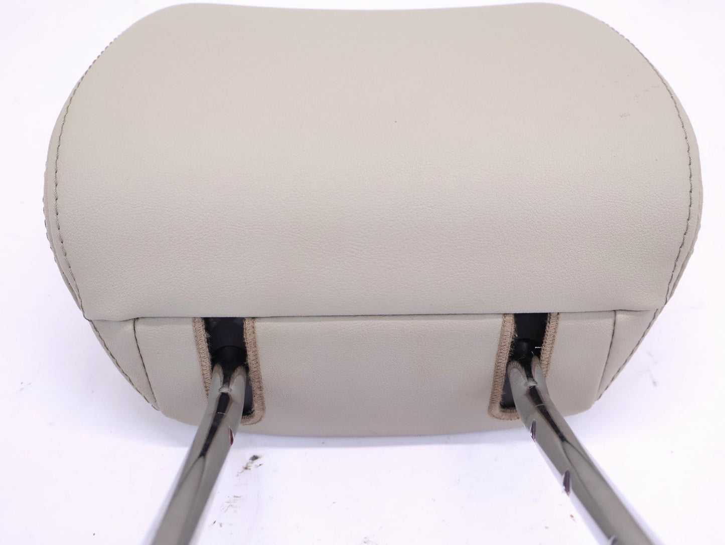 2012-2016 Subaru Impreza 2.0L Front Seat Headrest Head Rest Leather OEM Right RH