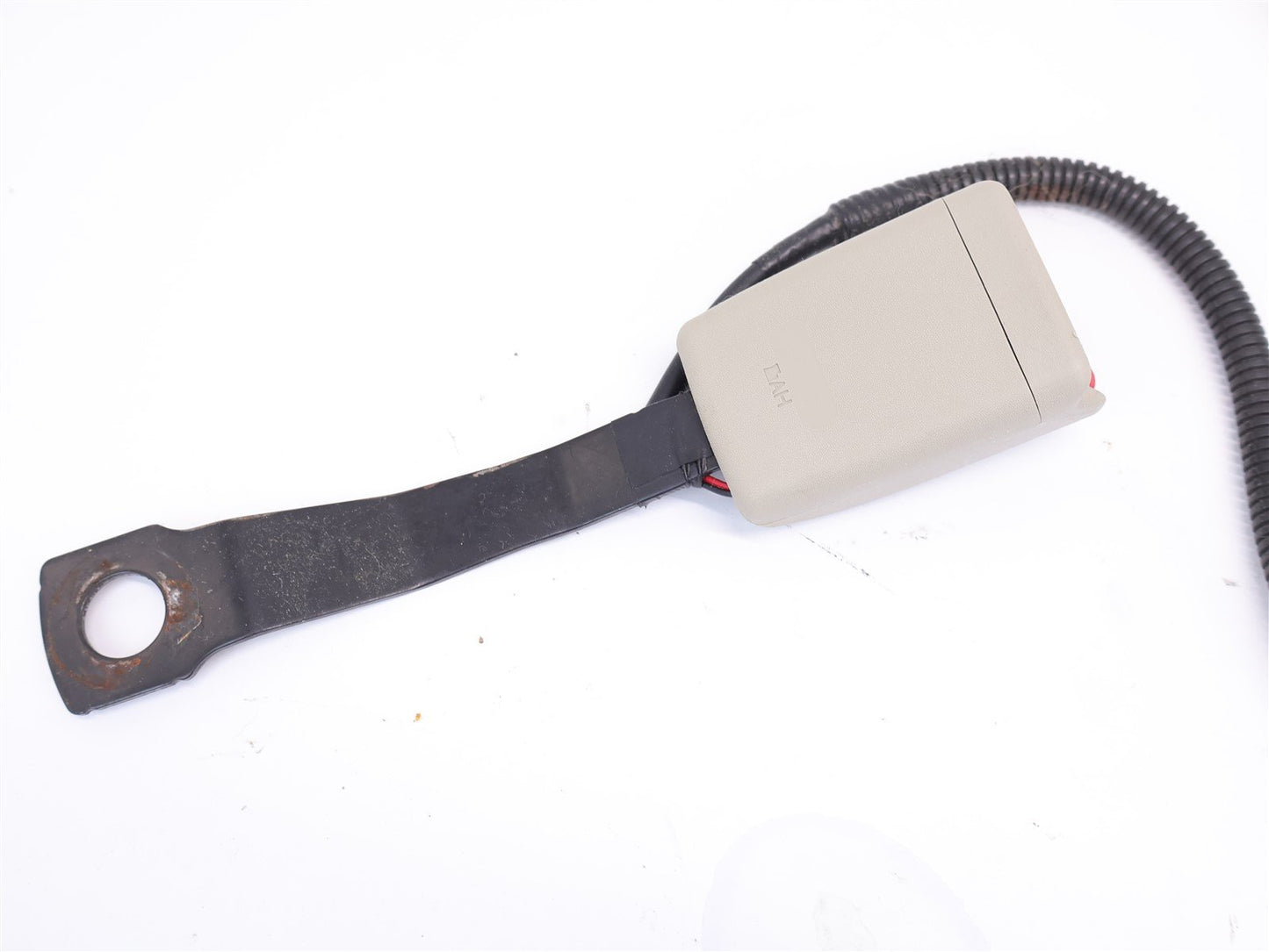 2013-2017 Subaru Crosstrek Passenger Front Seat Belt Buckle RH Right Ivory OEM