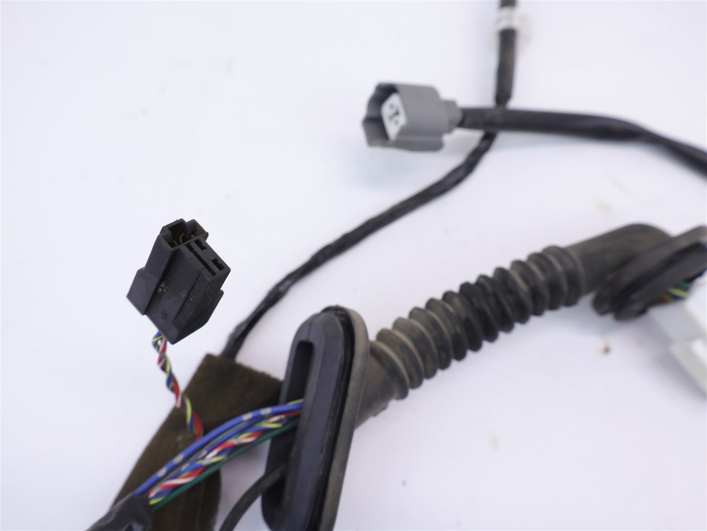 2007-2009 Subaru Legacy Rear Door Wiring Harness Driver or Passenger 81822AG04B