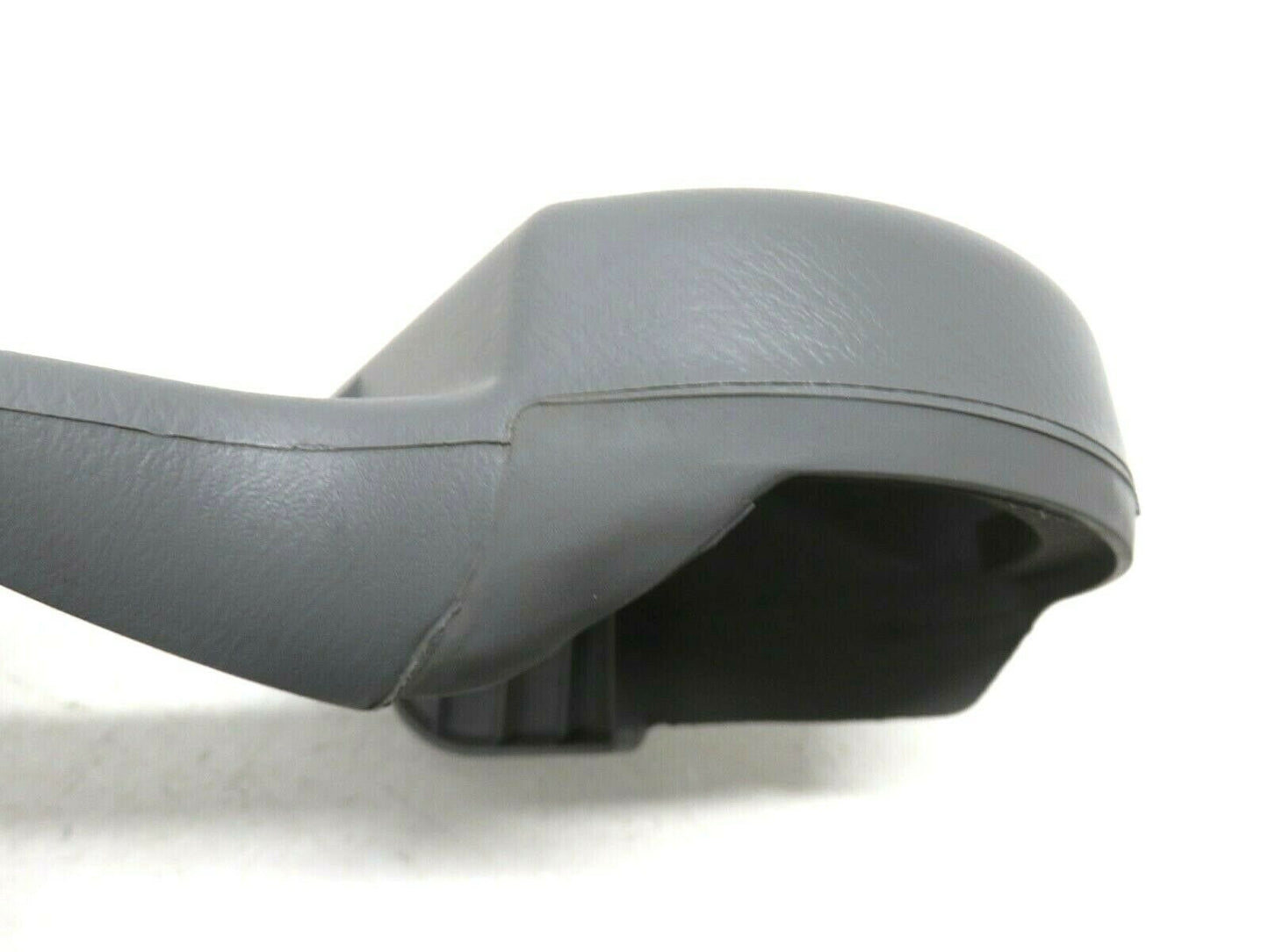 2006-2008 Subaru Forester Driver Front Seat Trim Bottom Hinge Cover LH OEM 06-08